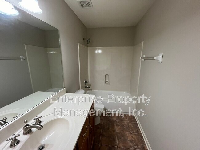Building Photo - 11861 Bridal Ln
