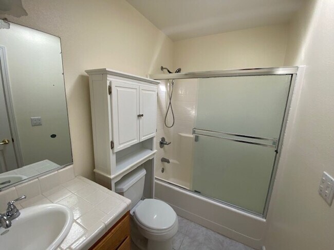 Building Photo - 794 Lighthouse Ave