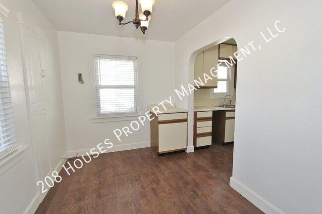 Building Photo - Charming Home w/Finished Basement