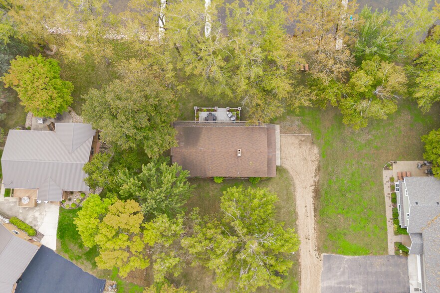 Building Photo - 6806 Sunset Strip NW