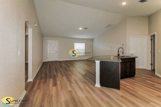 Building Photo - 15335 SW 50th Ave Rd