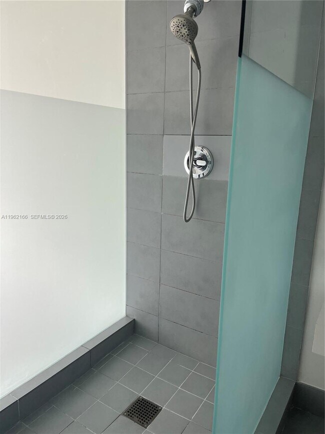 Building Photo - 92 SW 3rd St