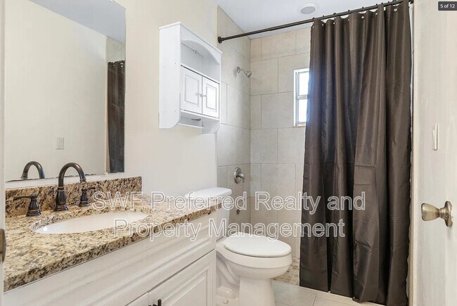 Building Photo - 919 SW 48th Terrace