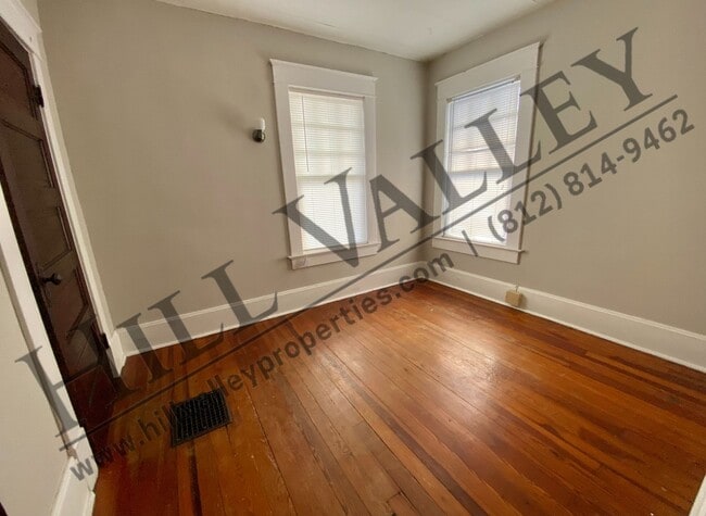 Building Photo - Three bedroom home