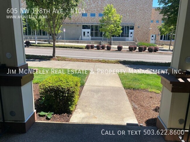 Building Photo - 605 NW 118th Ave
