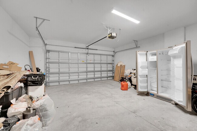 Building Photo - 6371 Windwood Wy