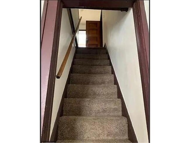 Building Photo - 2622 N Upton Ave