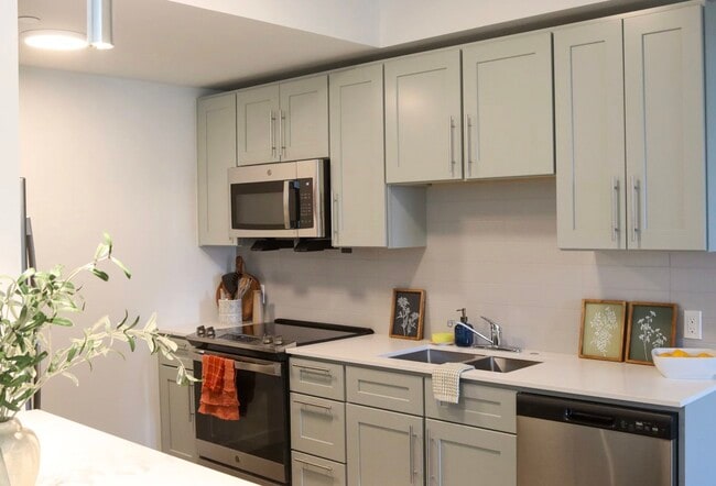 Building Photo - 20 Stephenson Aman Street