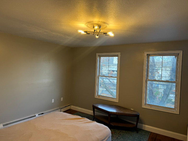 Building Photo - 38 S Gates Ave