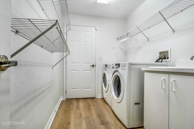 Building Photo - 6115 Sabal Point Cir