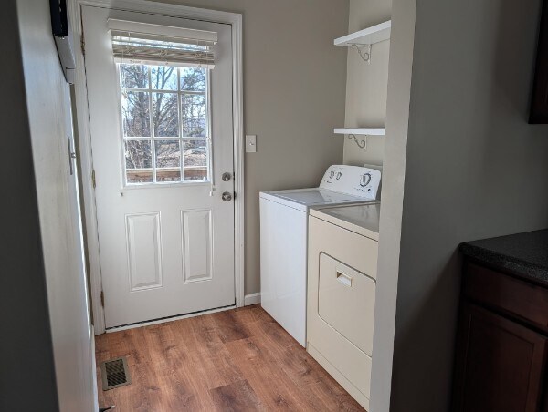 Building Photo - 2510 Bernhurst Dr