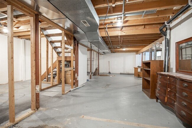 Building Photo - 7528 Lakedge Ct