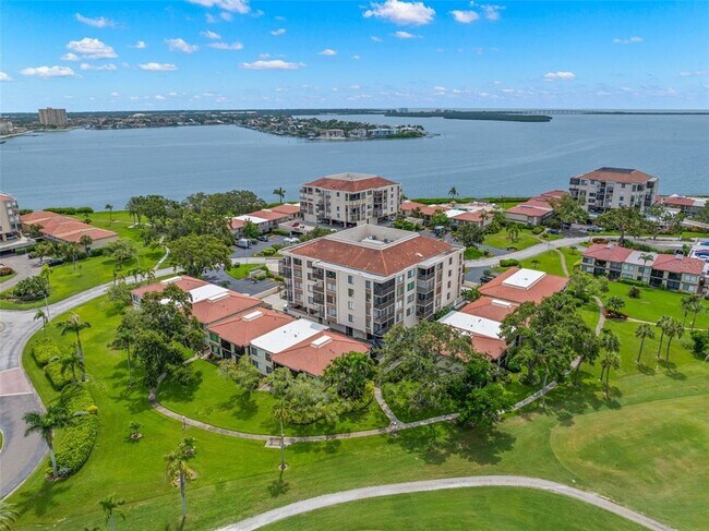 Building Photo - 6219 Palma Del Mar Blvd S