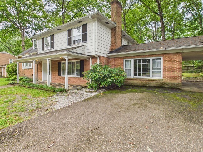 Building Photo - 9321 W Huguenot Rd