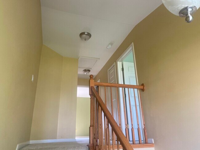 Building Photo - 6321 Brant Ln