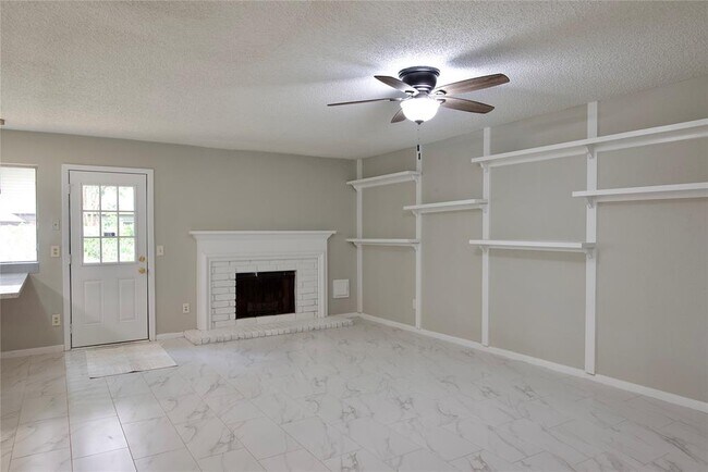 Building Photo - 3418 Green Fields Dr