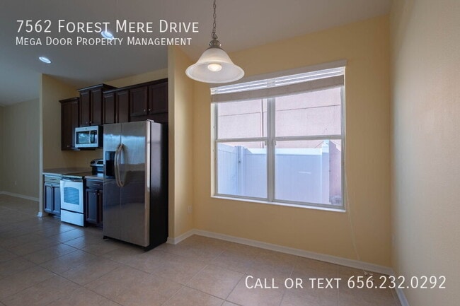 Building Photo - 7562 Forest Mere Dr