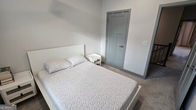 Building Photo - 115 Climbing Ivy Cir