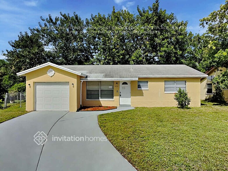 Primary Photo - 9019 SW 9th St