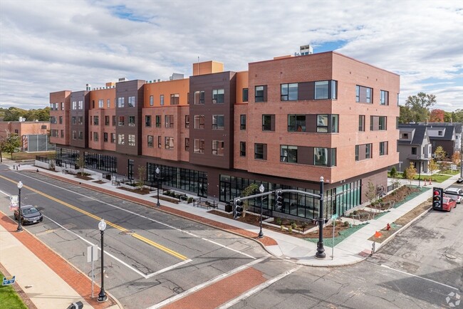 Building Photo - 45 E Central St