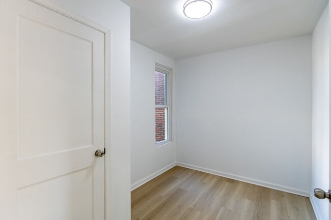 Building Photo - Newly rehabbed and Passed PHA Inspection too