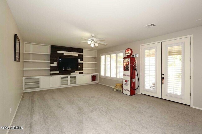 Building Photo - 15626 N 13th Ave