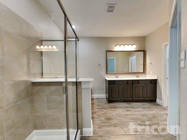 Building Photo - 7712 Cottonwood Dr