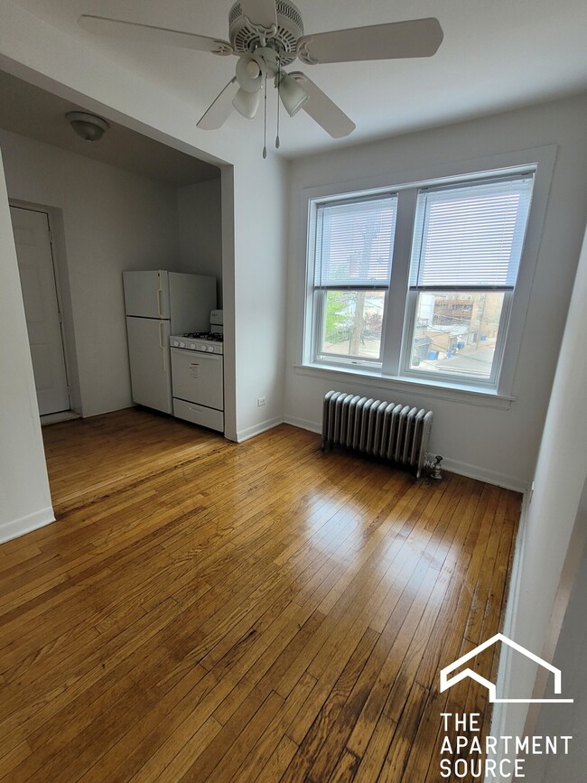 Building Photo - 4931 N Whipple St