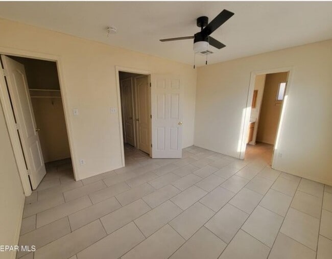 Building Photo - 12492 Wendy Reed Dr