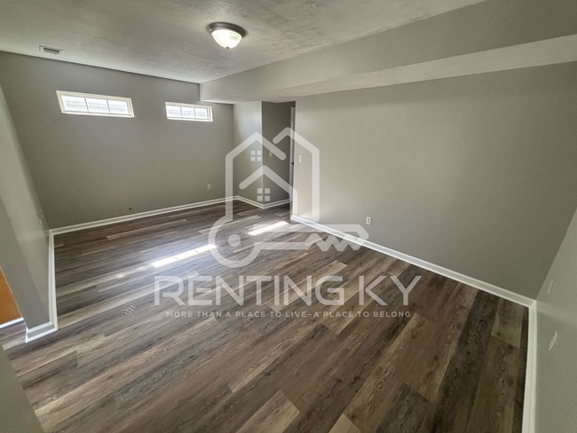 Building Photo - Newly Renovated 2-Bed, 1.5-Bath Townhome!