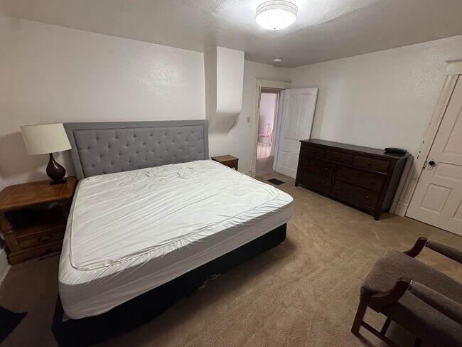 Building Photo - 1722 1st Ave S