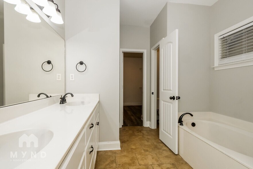 Building Photo - 4577 Jacob Ln