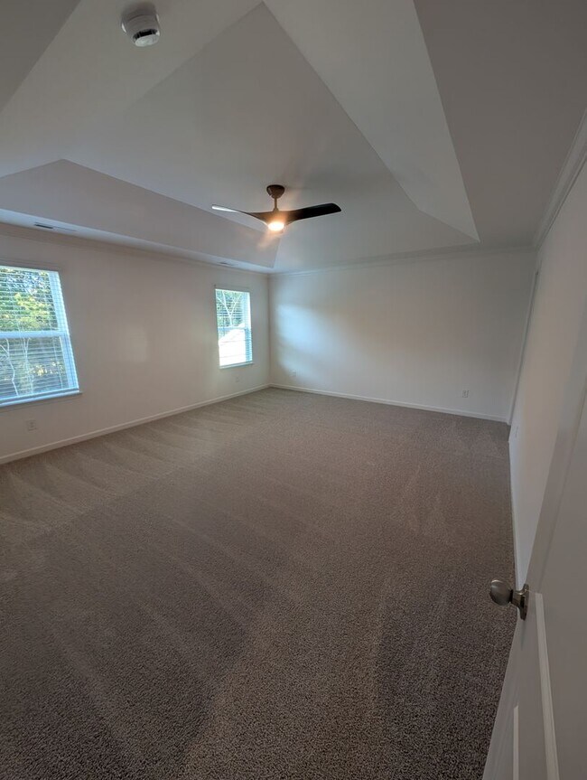 Building Photo - NEW CONSTRUCTION 4BD/2.5 Home in Stonebrid...