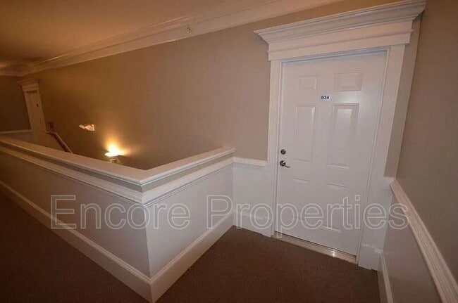 Building Photo - 936 Portstewart Dr