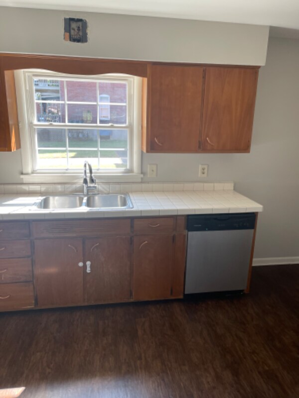 Building Photo - 2100 Alta Ave