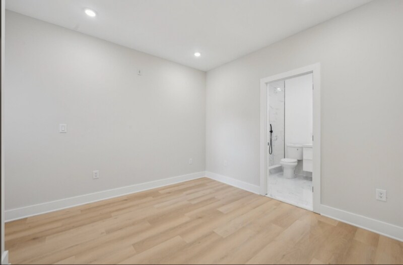 Building Photo - 1636 N 26th St