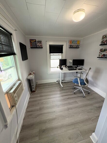 Building Photo - 59 Mozart St