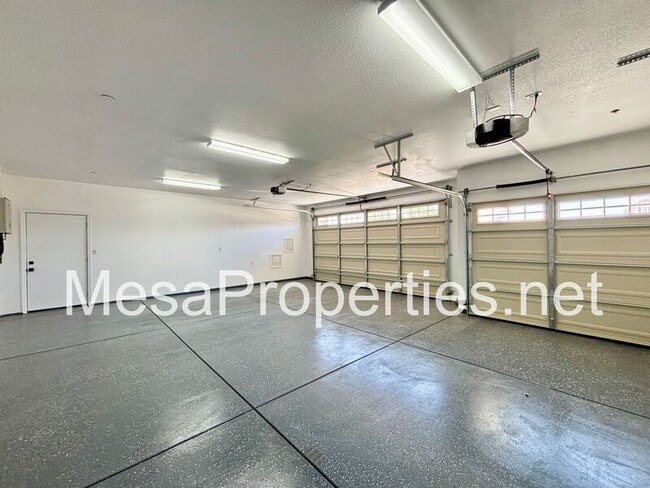 Building Photo - 13555 Sea Gull Dr