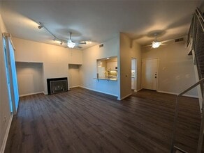 Building Photo - 2923 Shelby Ave