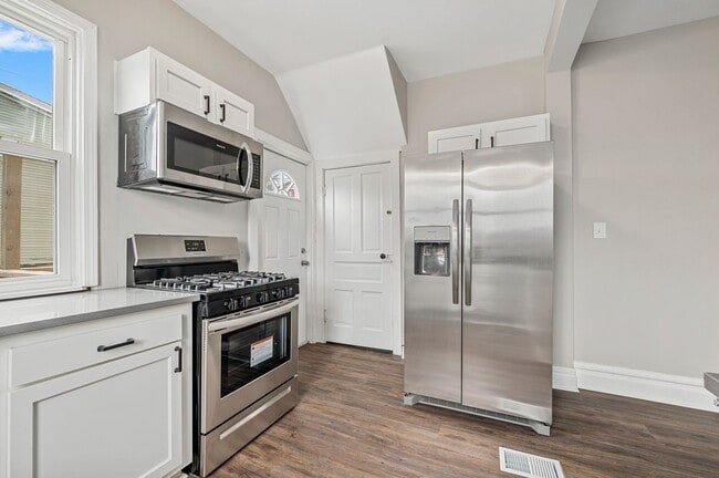 Building Photo - Newly Renovated 3 Bed, 2 Bath Single Family Home in Overbrook Area - Central AC, Off-Street Parki...