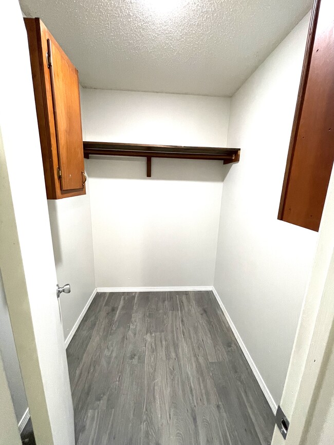 Bed 1 closet - 2156 W Brower St