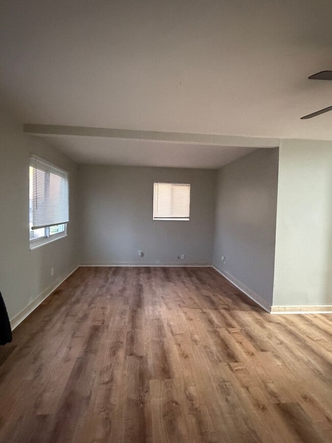 Building Photo - Discover this newly remodeled 3-bedroom, 1-bath home in Indianapolis’s Old Southside.