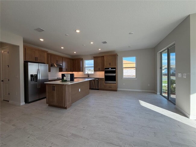 Building Photo - 5648 Flame Vine Wy