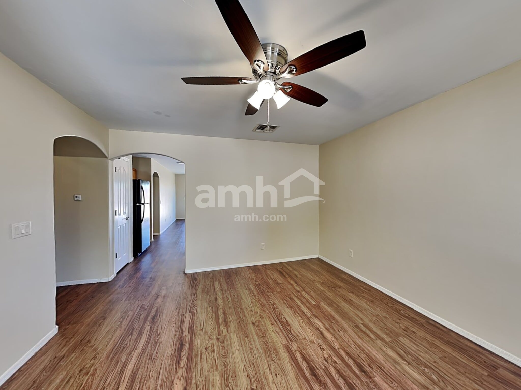 Building Photo - 742 W Emerald Key Dr