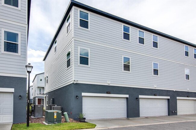 Building Photo - 3439 Norman Lewis Aly