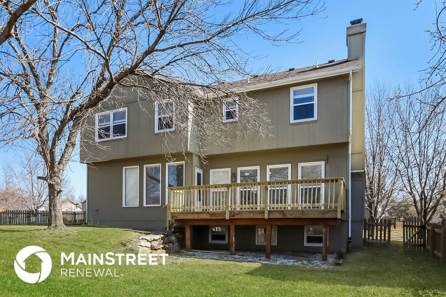 Building Photo - 12972 S Summit St