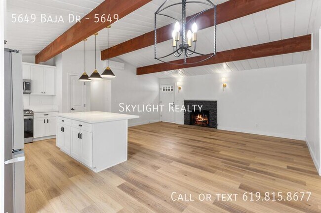 Building Photo - 5649 Baja Dr