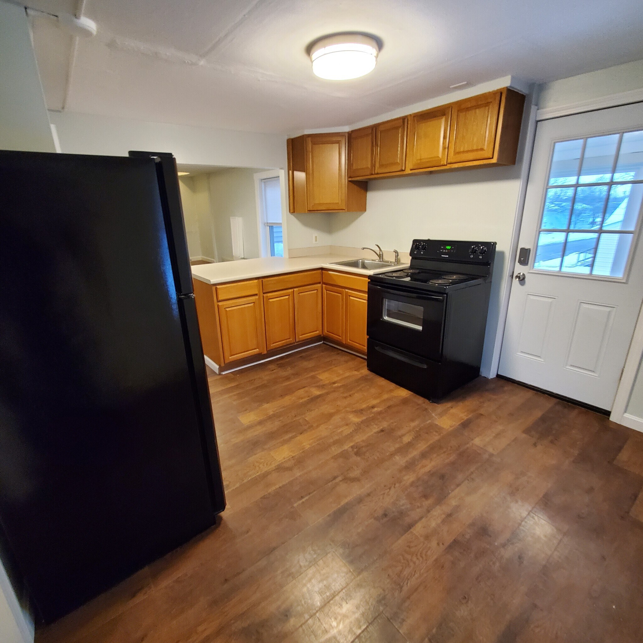 Building Photo - 398 Weaver St