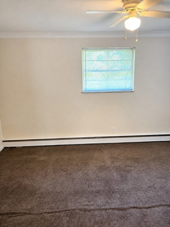 Building Photo - 4782 Clevesdale Dr