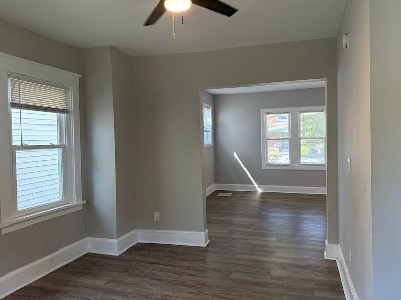 Building Photo - 3156 Rosina Ave